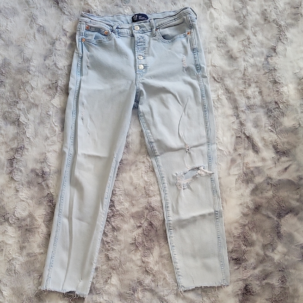 GAP Light Blue Distressed Cropped Jeans